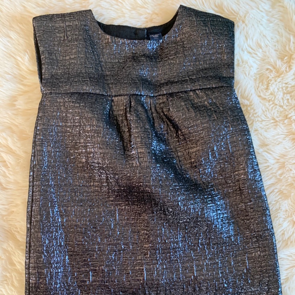 Black/silver dress. Size 3. Super cute!